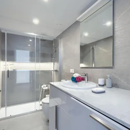 Apartment Two Minutes To The